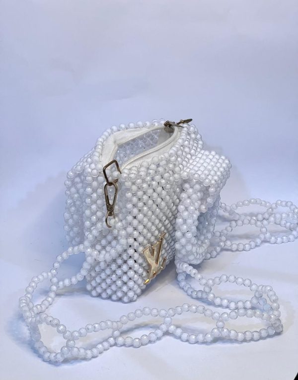 Ladies White Acrylic Beaded Handbag - Image 3