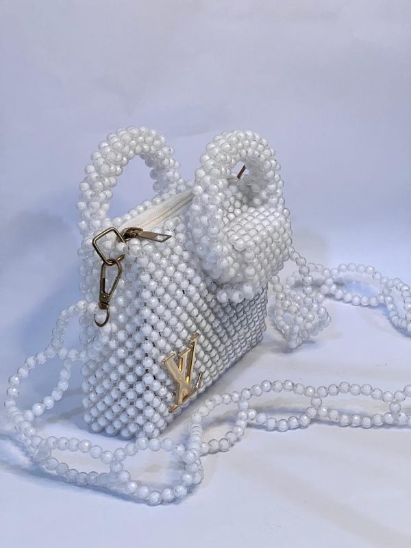 Ladies White Acrylic Beaded Handbag - Image 4